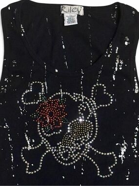Y2K vintage Riley ribbed tank top with rhinestone skull and crossbones splatter